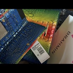 Brand new Brahmin side purse and wallet ( AUTHENTIC )